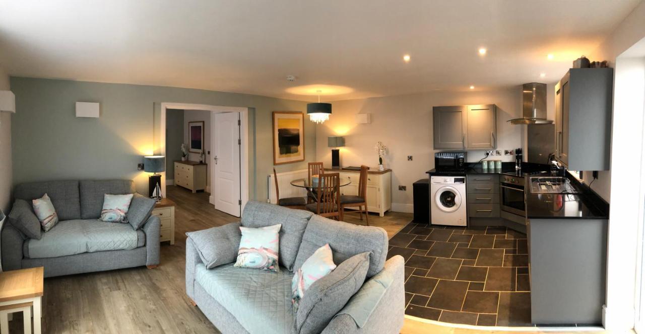 Beacon & Luxury Shepherd Huts St Agnes (Cornwall)