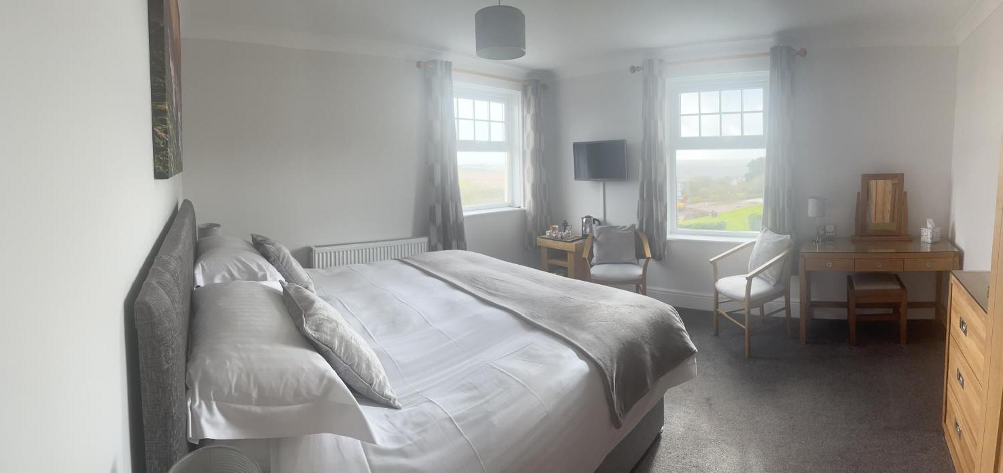 Hotel Beacon & Luxury Shepherd Huts