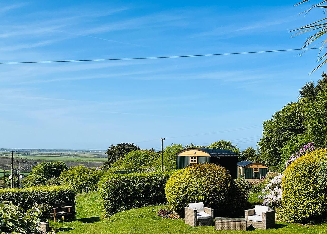 Beacon & Luxury Shepherd Huts Hotel St Agnes (Cornwall)