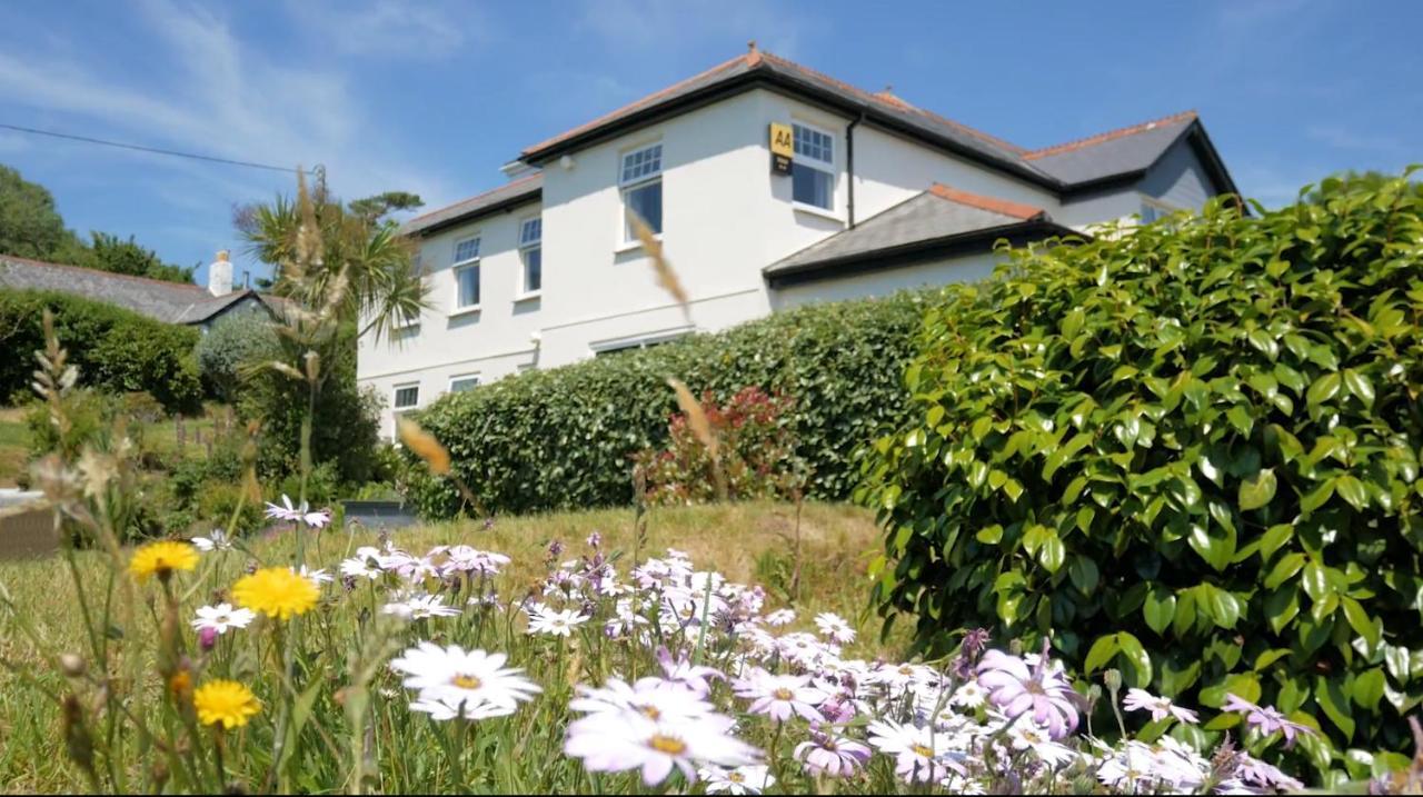 Beacon & Luxury Shepherd Huts Hotel 3*